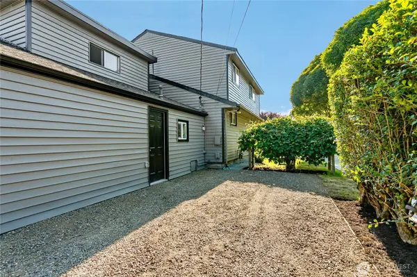 1319 Wood AVE, Sumner, WA 98390