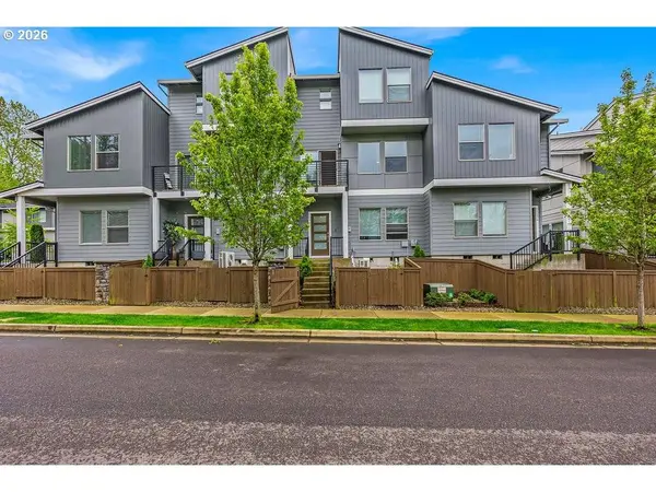 17346 SE CROSSROADS AVE, Damascus, OR 97089