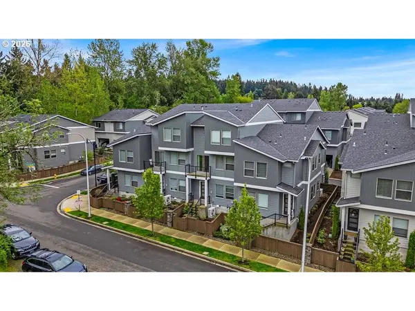 17346 SE CROSSROADS AVE, Damascus, OR 97089