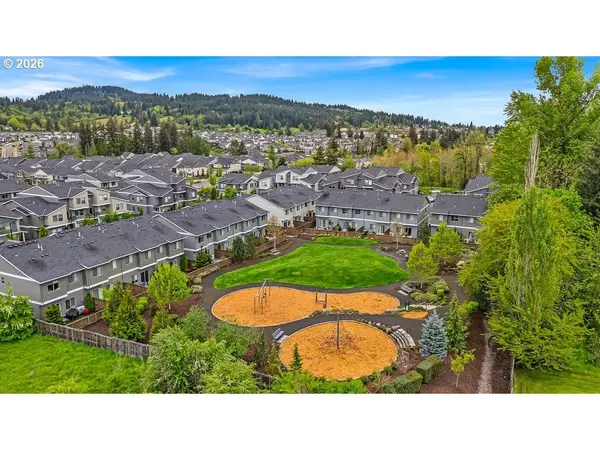 17346 SE CROSSROADS AVE, Damascus, OR 97089