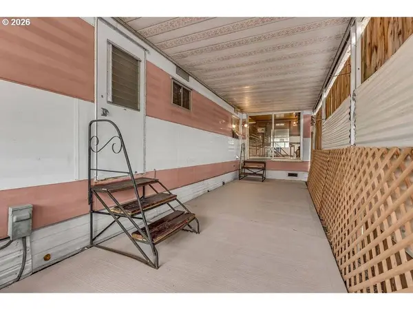 18830 HIGHWAY 99E #42, Oregon City, OR 97045