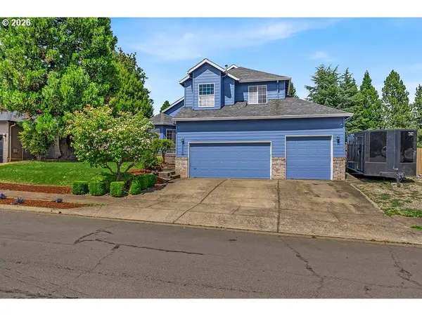 18928 HIGHLAND DR, Oregon City, OR 97045