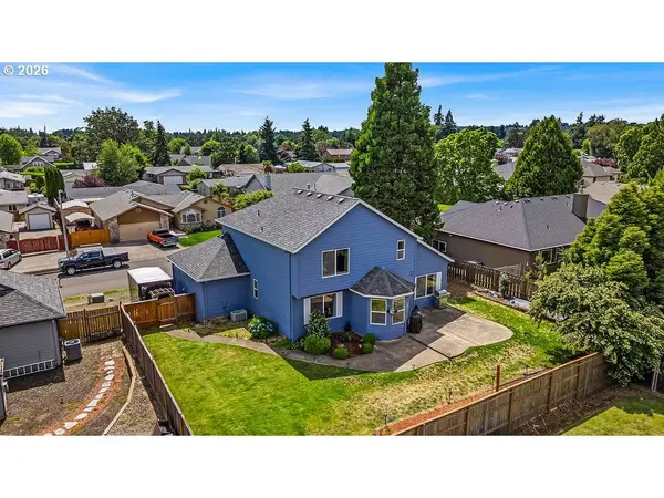 18928 HIGHLAND DR, Oregon City, OR 97045