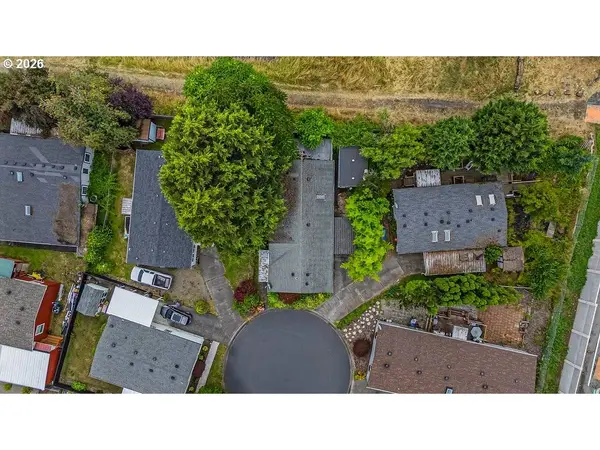 16000 SE POWELL BLVD, Portland, OR 97236
