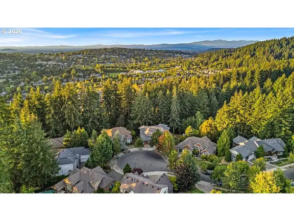 13829 SE CLAREMONT ST, Happy Valley, OR 97086