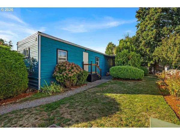 10701 SE HIGHWAY 212 #R4, Clackamas, OR 97015