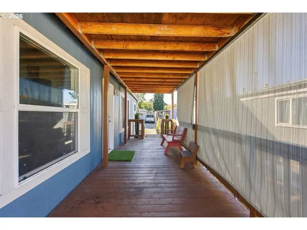 10701 SE HIGHWAY 212 #F2, Clackamas, OR 97015
