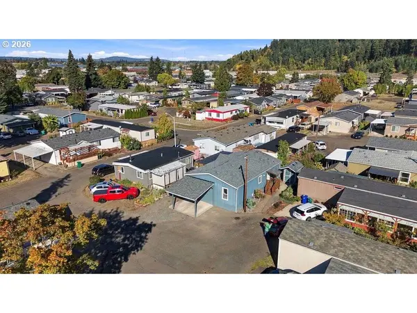 10701 SE HIGHWAY 212 #F2, Clackamas, OR 97015