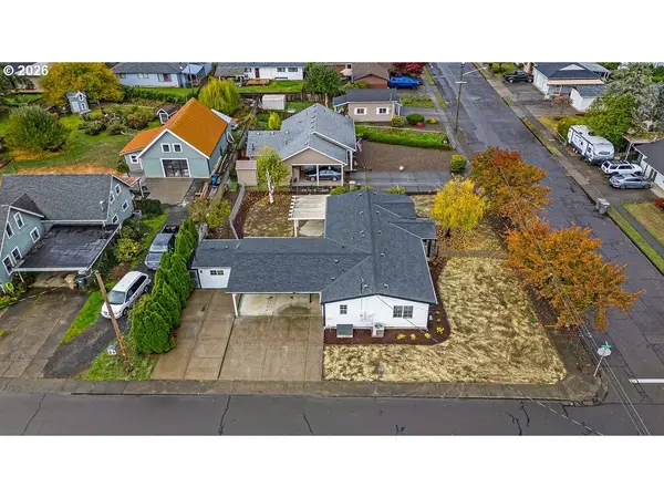 21 NANDINA ST, Sweet Home, OR 97386