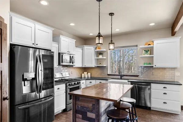 239 Forest Edge TRL, Kalispell, MT 59901