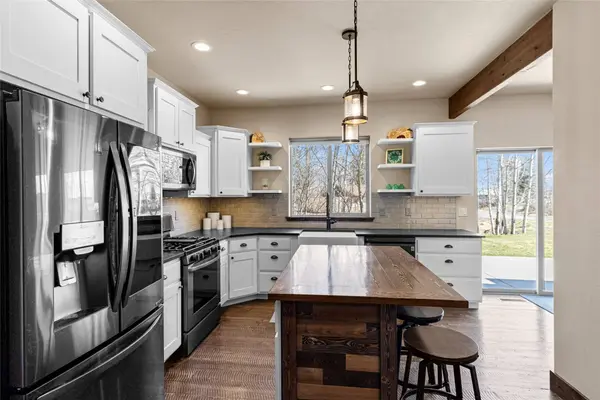 239 Forest Edge TRL, Kalispell, MT 59901
