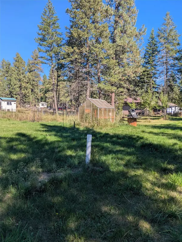 1084 1st ST, Columbia Falls, MT 59912