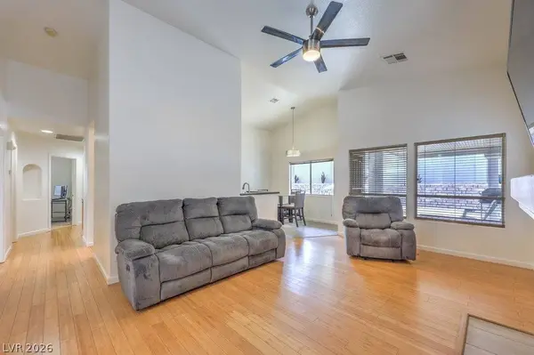 3325 Moon River ST, Las Vegas, NV 89129