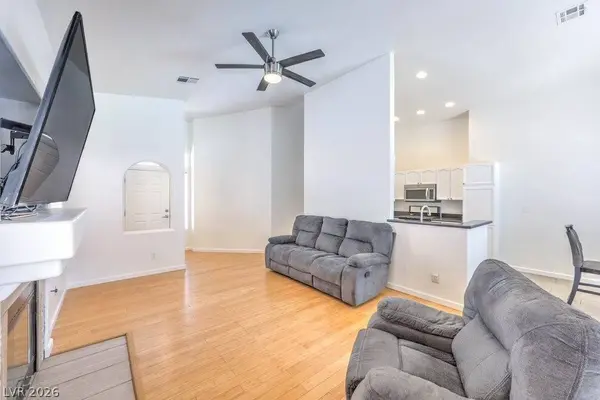 3325 Moon River ST, Las Vegas, NV 89129