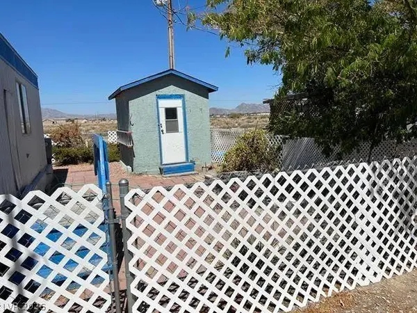 1240 S Comstock CIR, Pahrump, NV 89048