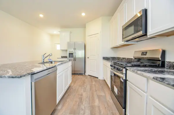 8047 Marchese DR, Richmond, TX 77406