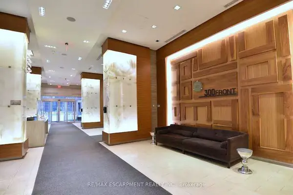 300 Front ST W #304, Toronto C01, ON M5V 0E9