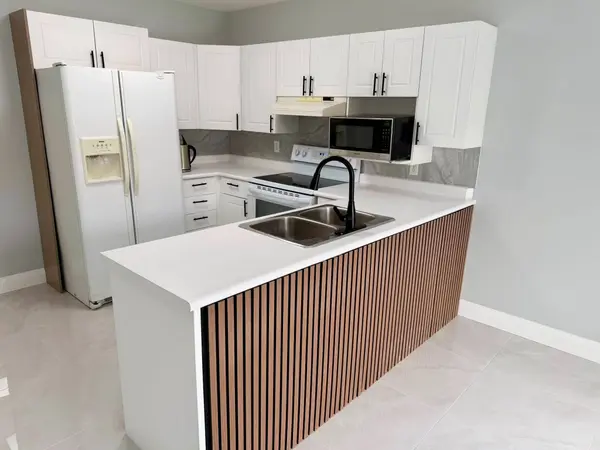 145 North Centre RD #19, London North, ON N5X 4C7