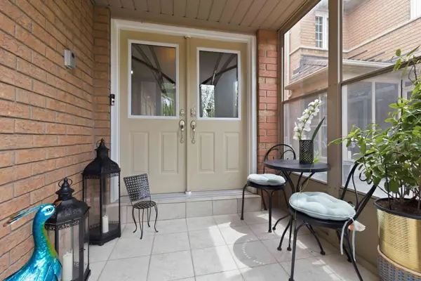 3850 Forest Bluff CRES, Mississauga, ON L5N 7V1