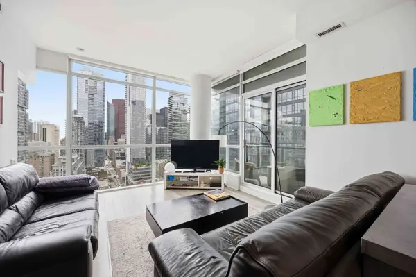 290 Adelaide ST #2310, Toronto C01, ON M5V 0P3