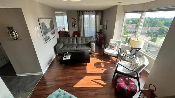 30 Chapman CT #510, London North, ON N6G 4Y4
