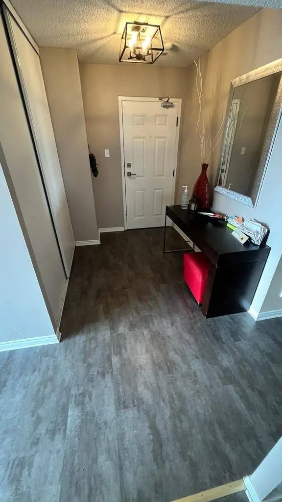 30 Chapman CT #510, London North, ON N6G 4Y4
