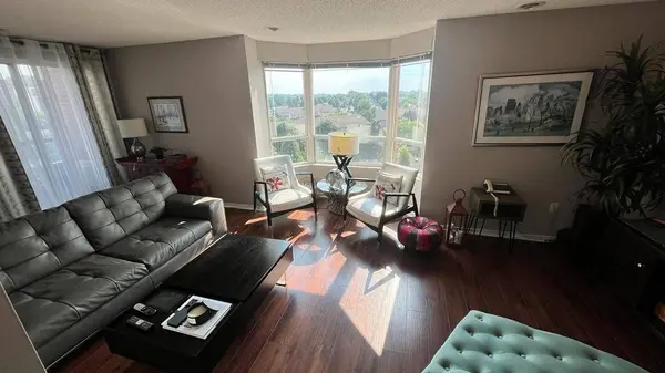 30 Chapman CT #510, London North, ON N6G 4Y4