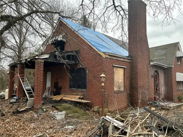 1832 S Eighty Eight Road, Greensboro, PA 15338