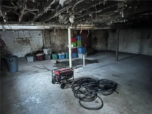 1832 S Eighty Eight Road, Greensboro, PA 15338