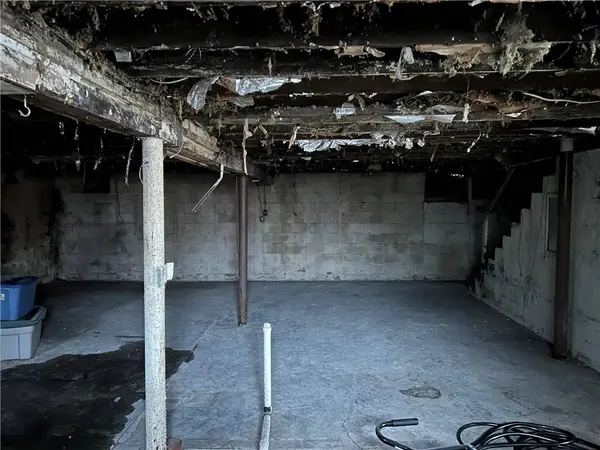 1832 S Eighty Eight Road, Greensboro, PA 15338