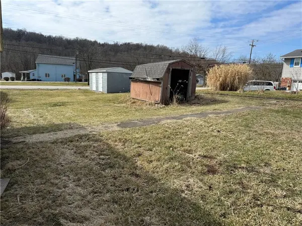 151-152 Meadow Street, Mt Pleasant Twp, PA 15378