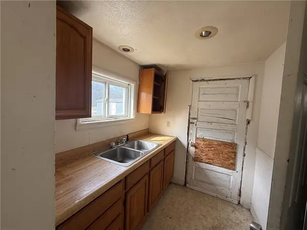 151-152 Meadow Street, Mt Pleasant Twp, PA 15378
