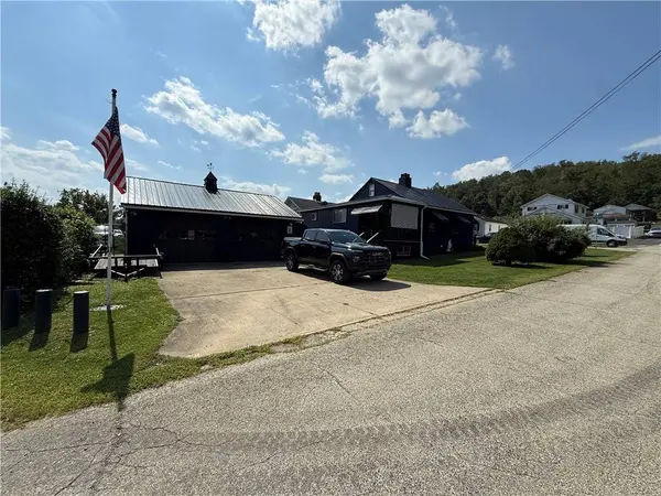 58 Berry Avenue, East Bethlehem, PA 15322