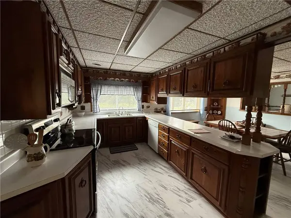 1308 Buckeye Road, Kirby/mt.morris, PA 15349