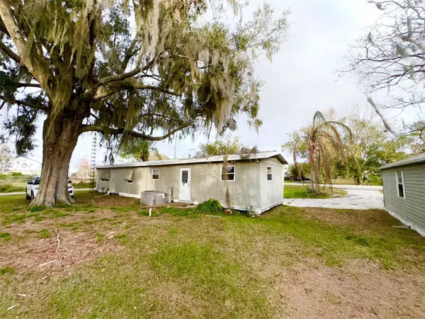 5011 OAK LN, Haines City, FL 33844