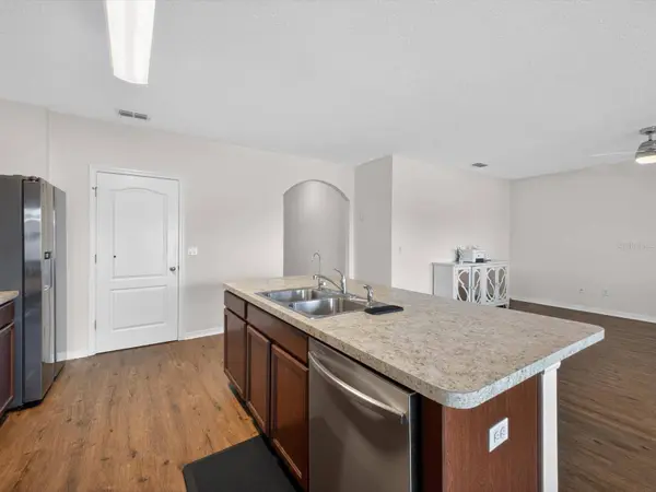16701 BROADFORD LN, Clermont, FL 34714
