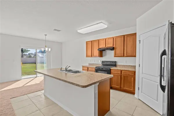 817 SHEEN CIR, Haines City, FL 33844