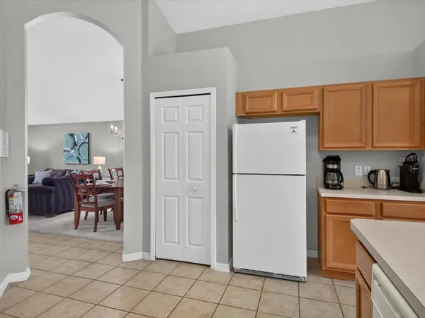 554 PALOMA DR, Davenport, FL 33837