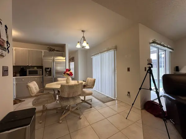 1016 Lester Ridge Ct, Kissimmee, FL 34747-1255