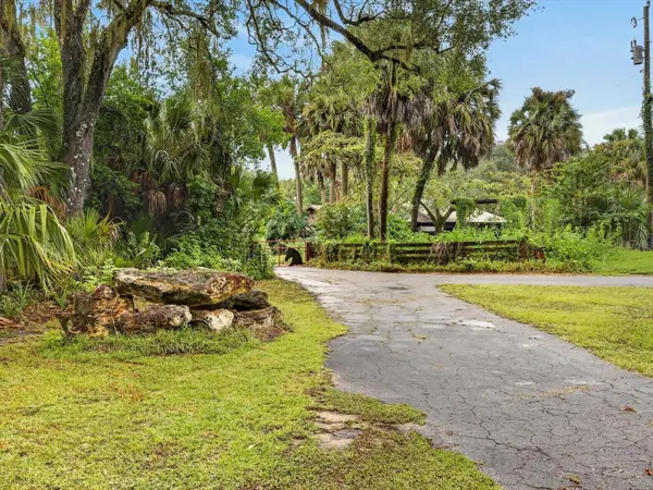 11094 CR 683D, Webster, FL 33597