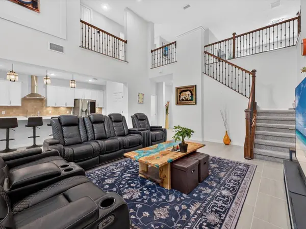 2049 ROCK MAPLE BND, Kissimmee, FL 34746