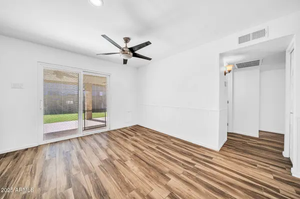 5503 W CAROL ANN Way, Glendale, AZ 85306