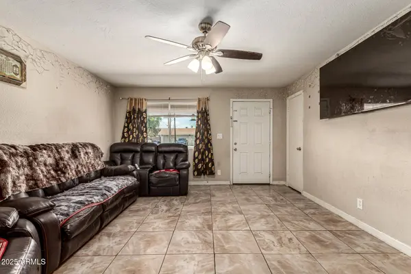 3501 W GEORGIA Avenue, Phoenix, AZ 85019