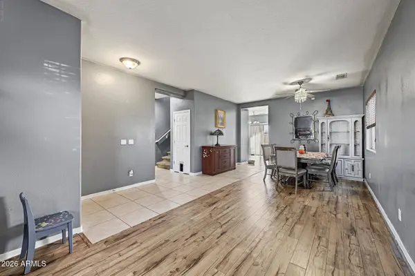 18611 W SUNNYSLOPE Lane, Waddell, AZ 85355