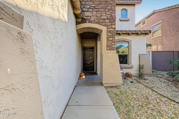 18611 W SUNNYSLOPE Lane, Waddell, AZ 85355