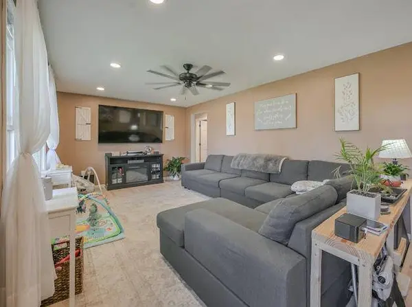 2606 Cavins Drive, Springfield, OH 45503