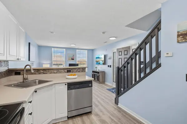 6530 Crab Apple Drive #B, Canal Winchester, OH 43110