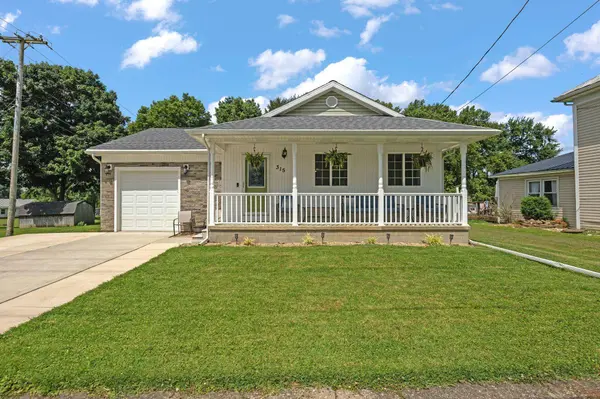315 Lincoln Avenue, Pleasantville, OH 43148