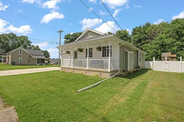 315 Lincoln Avenue, Pleasantville, OH 43148