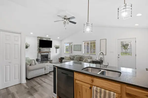 315 Lincoln Avenue, Pleasantville, OH 43148